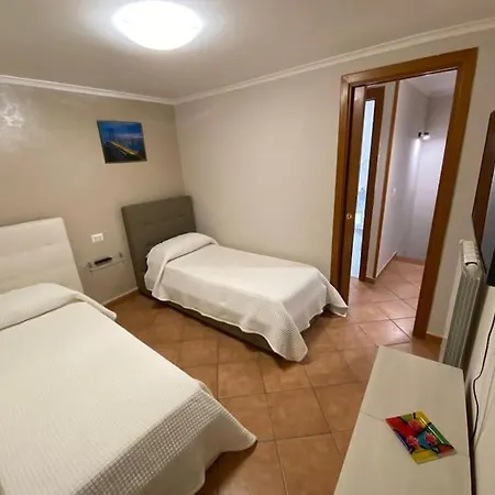 Concordia House * Napoli